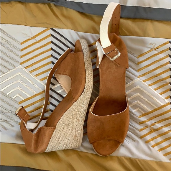 wedges. never worn!! - Picture 1 of 2